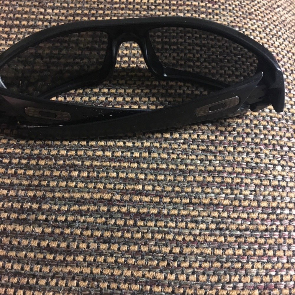 Men’s Oakley Polarized Sunglasses style is GASCAN